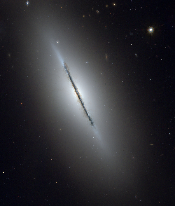 Image of Messier 102 (NGC 5866) courtesy of NASA, ESA, and The Hubble Heritage Team (STScI/AURA)