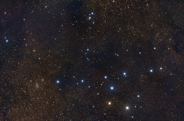 Widefield image of the Coathanger asterism (Cr399) in Vulpecula courtesy of David Davies