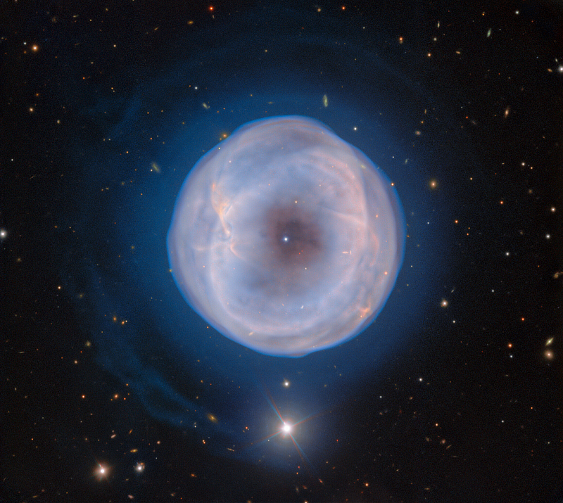 An image of the planetary nebula IC 5148 in Grus courtesy of International Gemini Observatory/NOIRLab/NSF/AURA